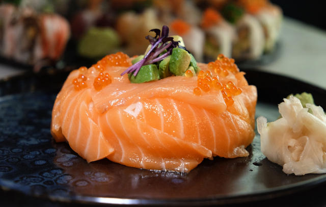 Chirashi salmone a Napoli